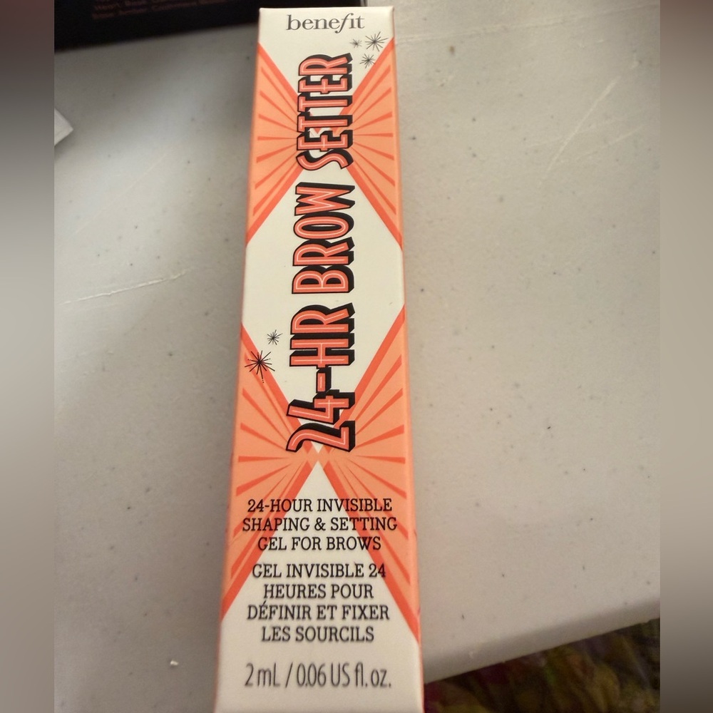 Benefit 24-HR Brow Setter